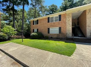 2108 Morganton Rd APT 8, Fayetteville, NC 28305