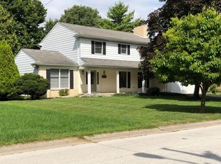 1106 Bourgogne Ave, Bowling Green, OH 43402