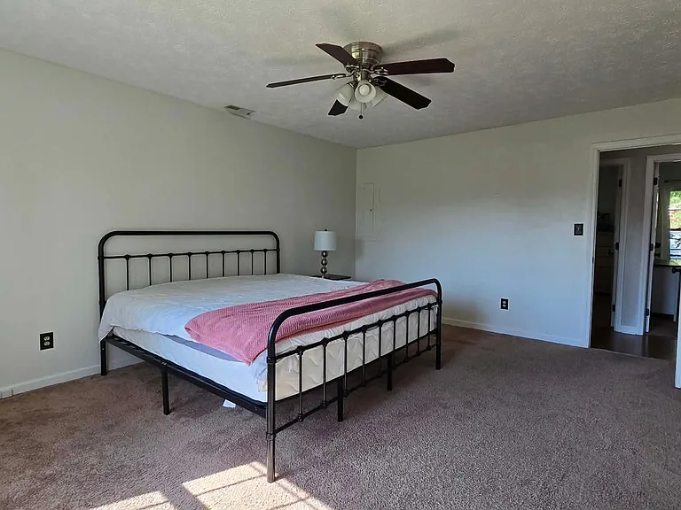 700 Rim Rd — Photo 26