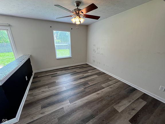 4th image of 17261 Retford Dr
