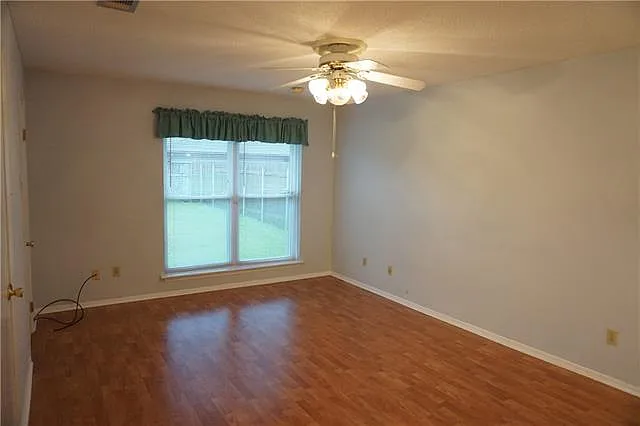 4216 Loire Dr — Photo 23