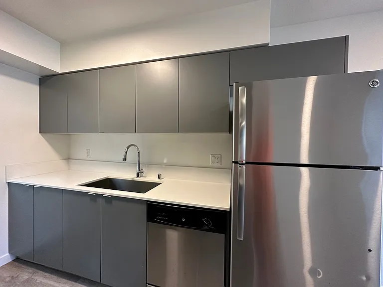 2716 S La Brea Ave #2 — Photo 3