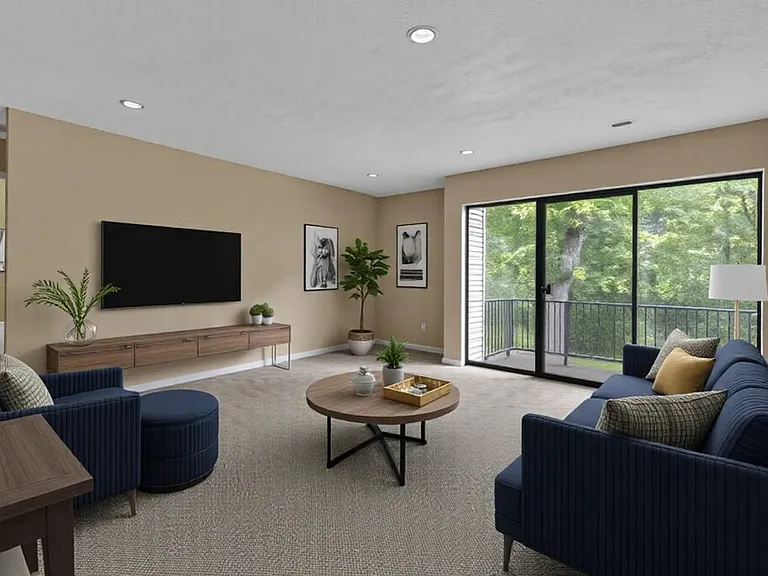 Woodhill Apartments — Photo 19