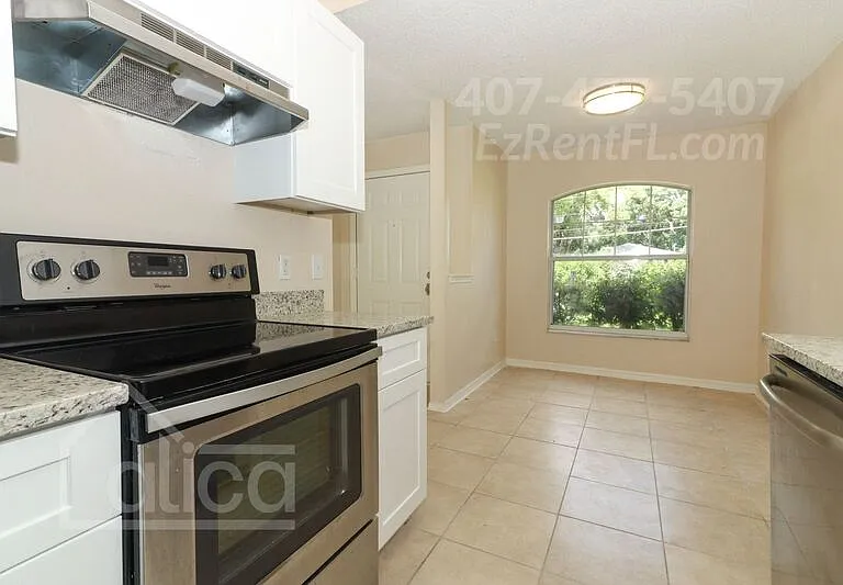 2405 Chase Ave — Photo 11