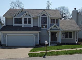 3031 Oakley Dr, Erie, PA
