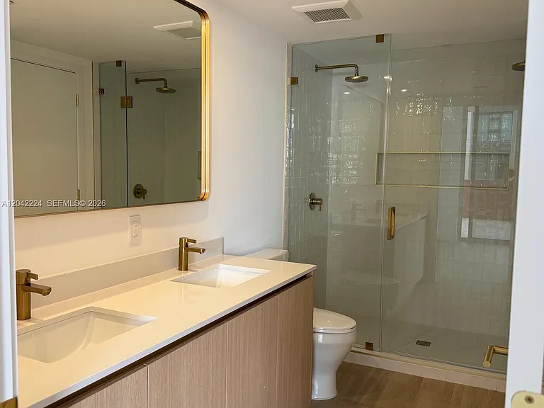 90 NE 32nd St #606 — Photo 14