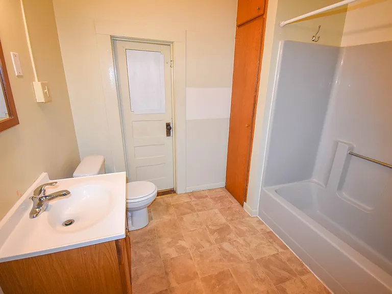 155 N Fairview St — Photo 7