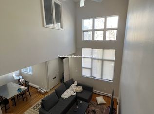 591 Putnam Ave #1, Cambridge, MA 02139