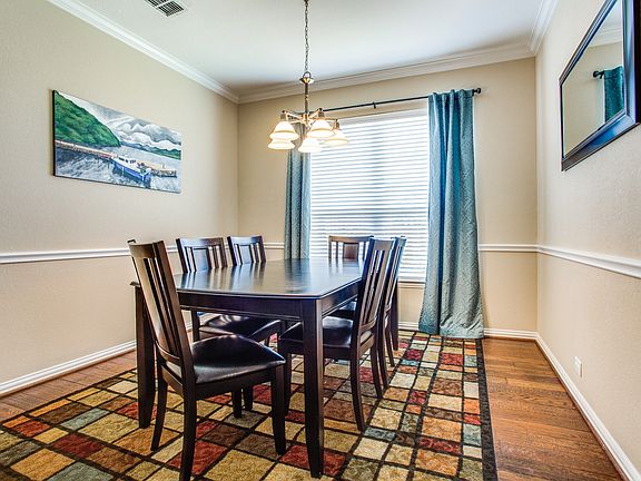 4th image of 1309 Egret Ct