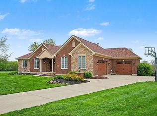 2701 Sunchase Blvd, Burlington, KY 41005