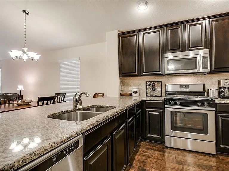 341 Wincliff Dr — Photo 8