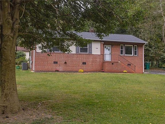 2nd image of 5517 Swan Dr