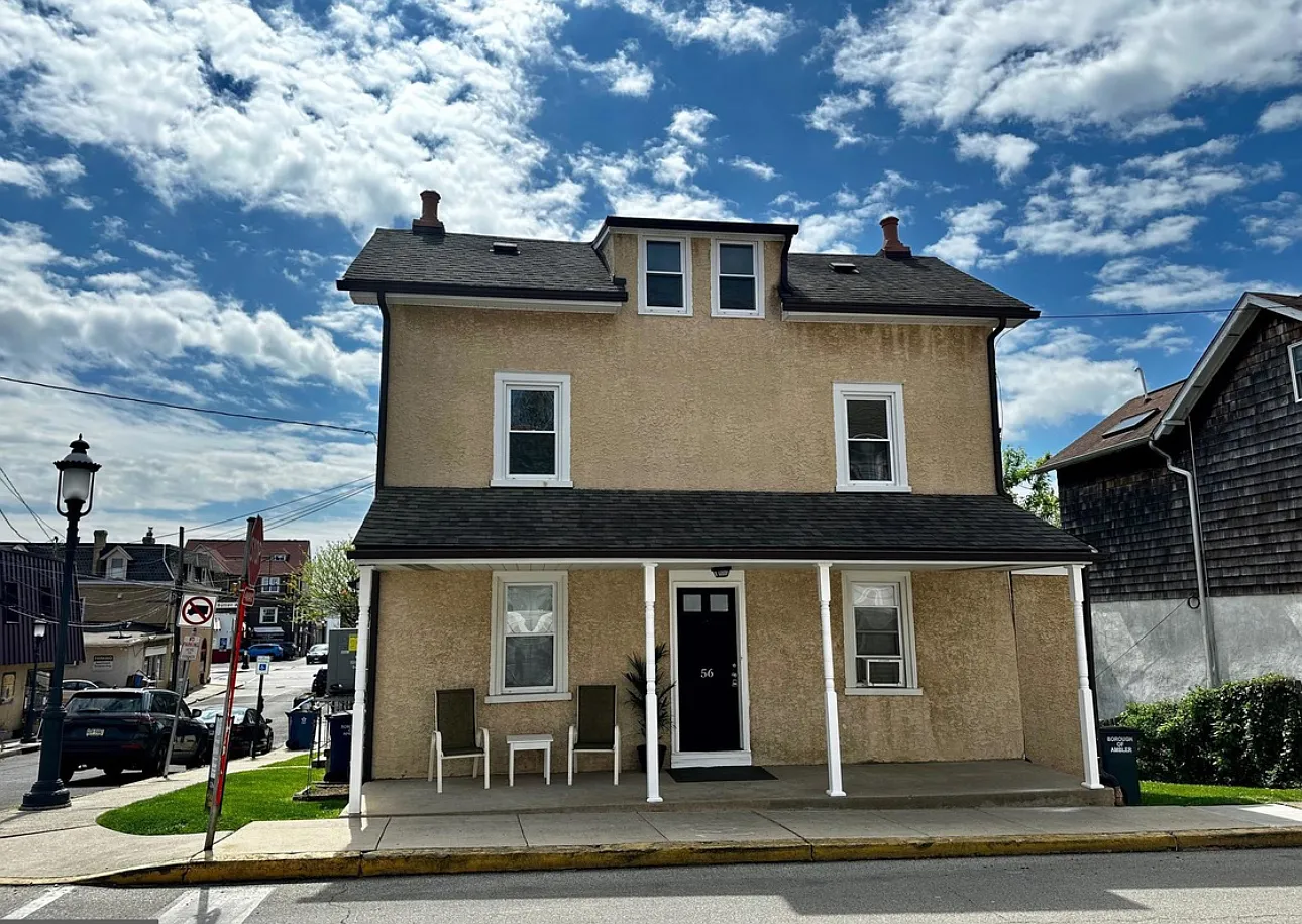 2 bed, 906 sqft, $1,750 — Photo 1