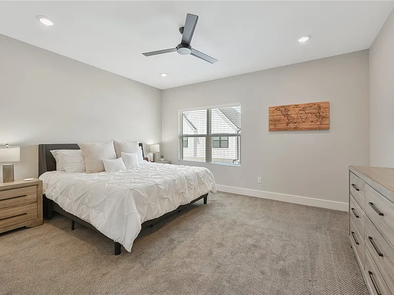 274 Estates Cir — Photo 17