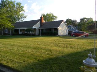 4 Pembrook Dr, Stony Brook, NY