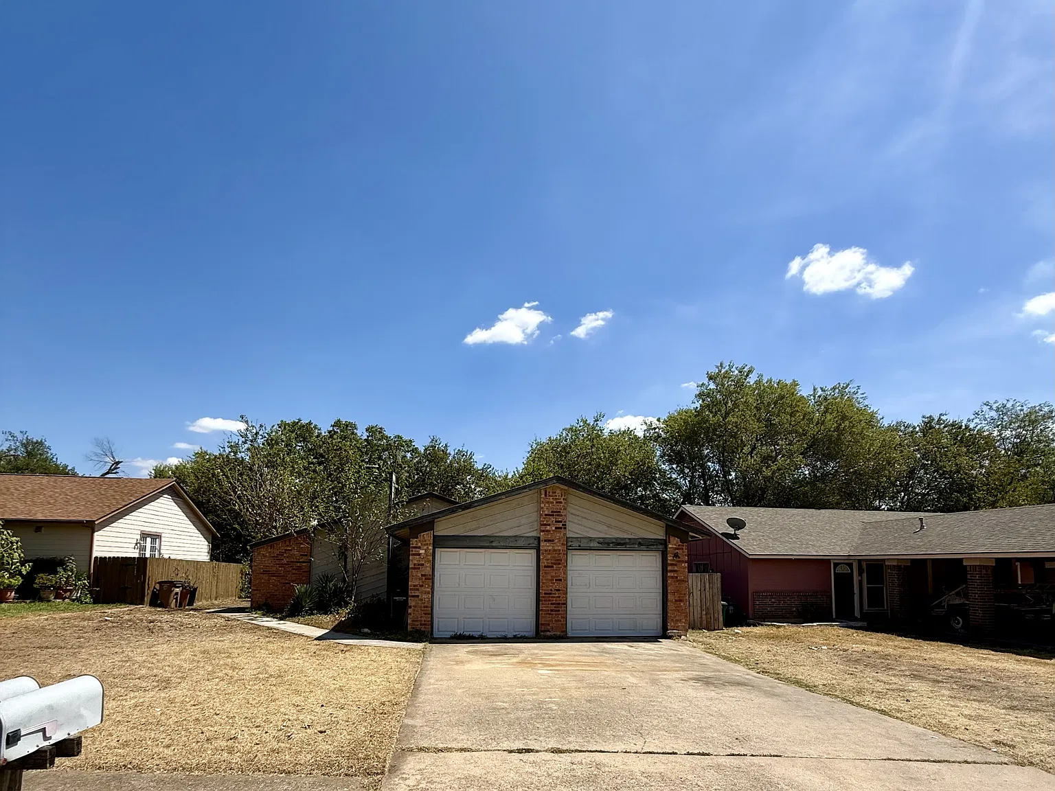 X - Lanshire Dr 10805 -- Ronda - MO - B — Photo 1