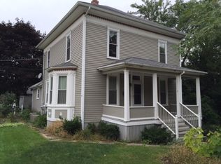 512 S Hough St, Barrington, IL