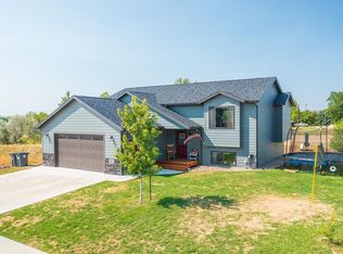 3641 Blackpowder Rd, Rapid City, SD 57703