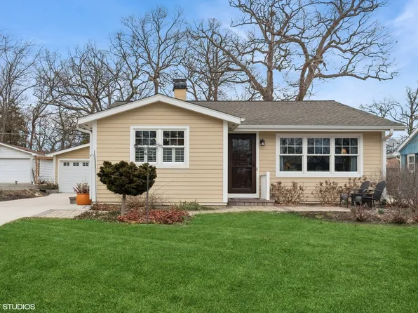 17836 W Greentree Rd, Grayslake, IL 60030