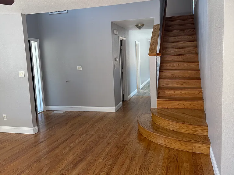 840 Singingwood Dr — Photo 11