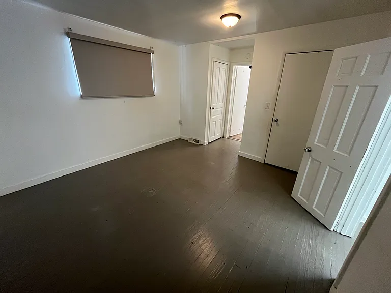 1331 Franklin St — Photo 12
