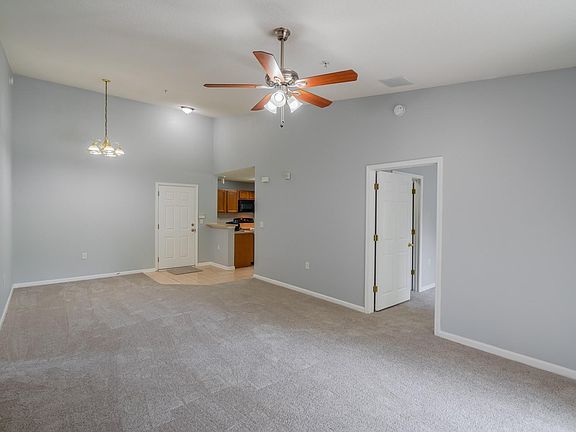 4th image of 5101 Playpen Dr Unit 6-10