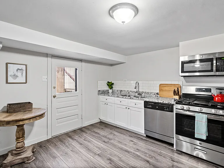3510 N Columbine St #BASEMENT — Photo 3