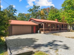 298 Deer Park Dr, Wellington, KY 40387