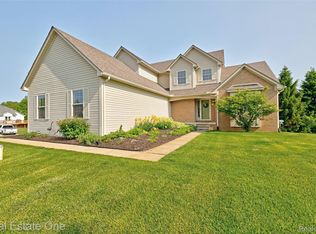 2338 Malena Ln, Oxford, MI 48371