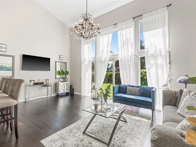 4265 Brentwood Park Cir — Photo 34
