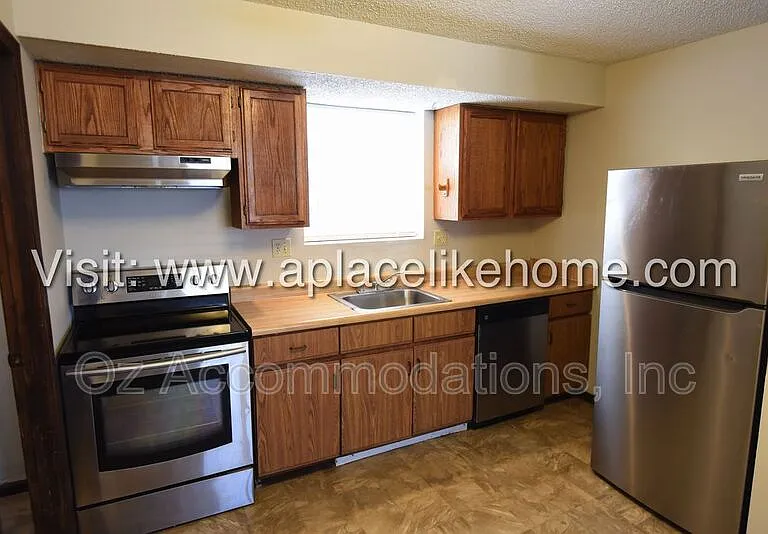 8201 Spring Valley Rd #15B — Photo 2