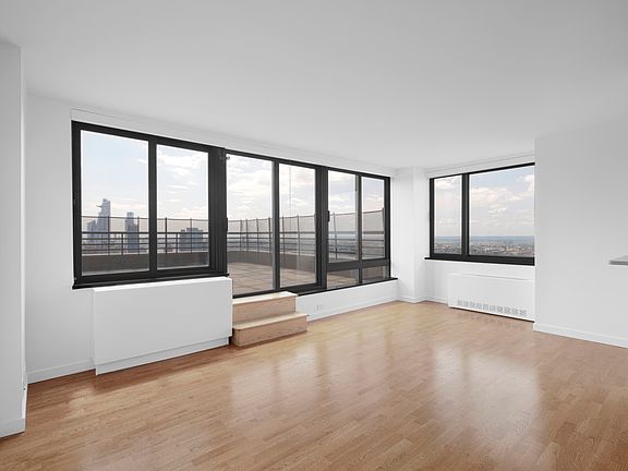 4th image of 124 W 60th St APT 49B