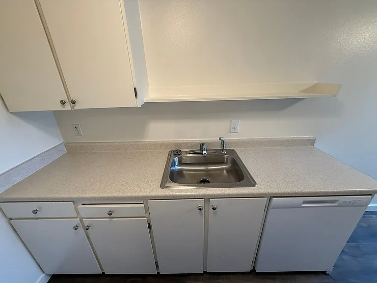 West Hills Village — Photo 32