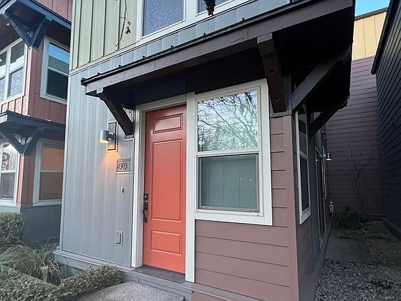 2nd image of 4303 SE Division St