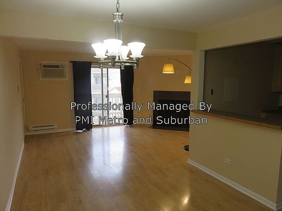 5th image of 431 E Osage Ln APT 2A