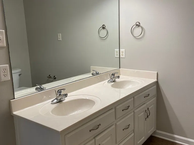 122 Peach St — Photo 8