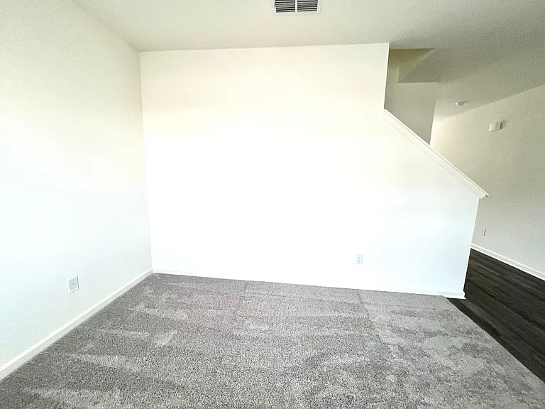 303 Hyde Park — Photo 4