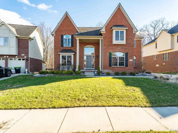 41625 Steinbeck Gln, Novi, MI 48377