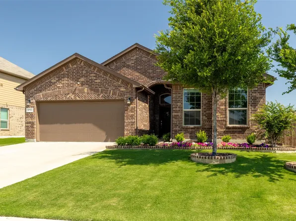 572 Camber St, Saginaw, TX 76131