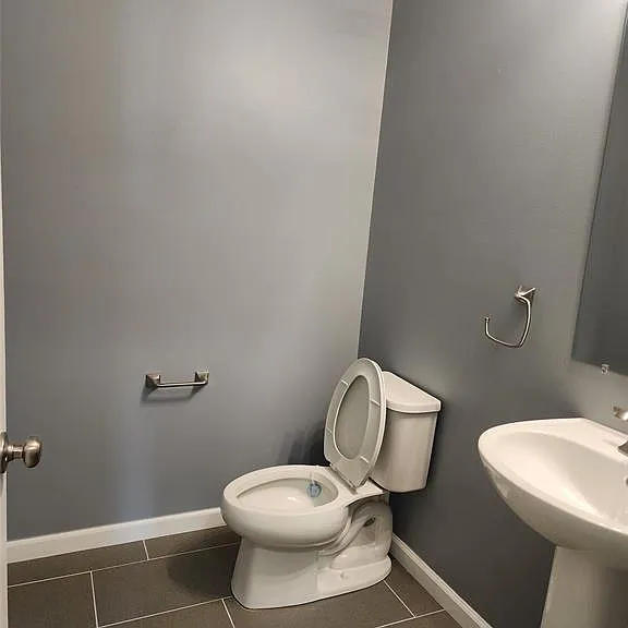18106 Addington Dr — Photo 18