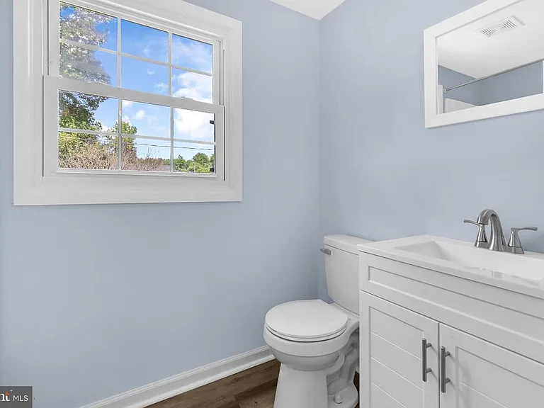 2807 Folsom Ln — Photo 26