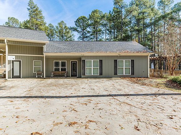 4th image of 348 Old Sudlow Lake Rd