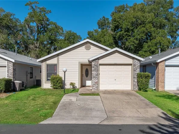 3911 NE 22nd St, Ocala, FL 34470