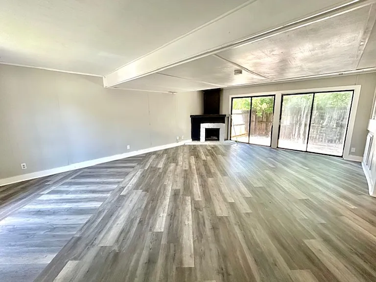 4216 Chalet Cir NW — Photo 2