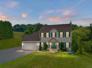 3892 Beeline Dr, Bethlehem, PA 18015