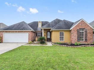 300 Lahasky Dr, Youngsville, LA 70592