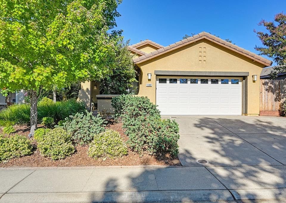 1st image of 1388 Walden Dr