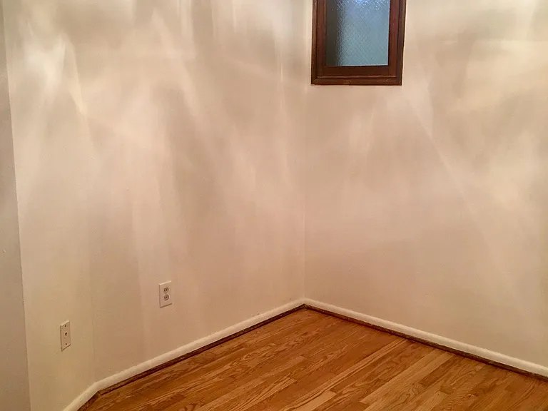 123 1/2 N Yakima Ave #104 — Photo 8