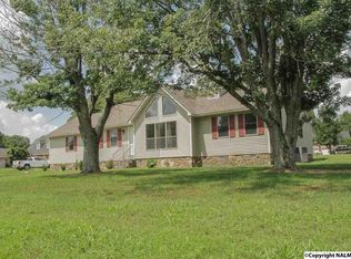 17115 Hall Rd, Athens, AL 35613