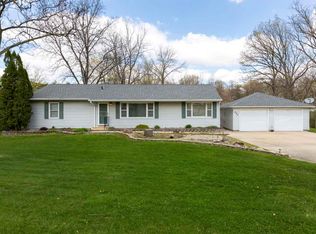 204 Zachary Ct, Waterloo, IA 50701